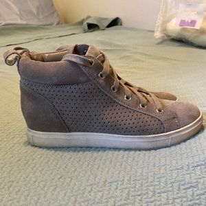 Steve Madden Sneaker Ankle Boots Grey Suede 7 - not a wedge